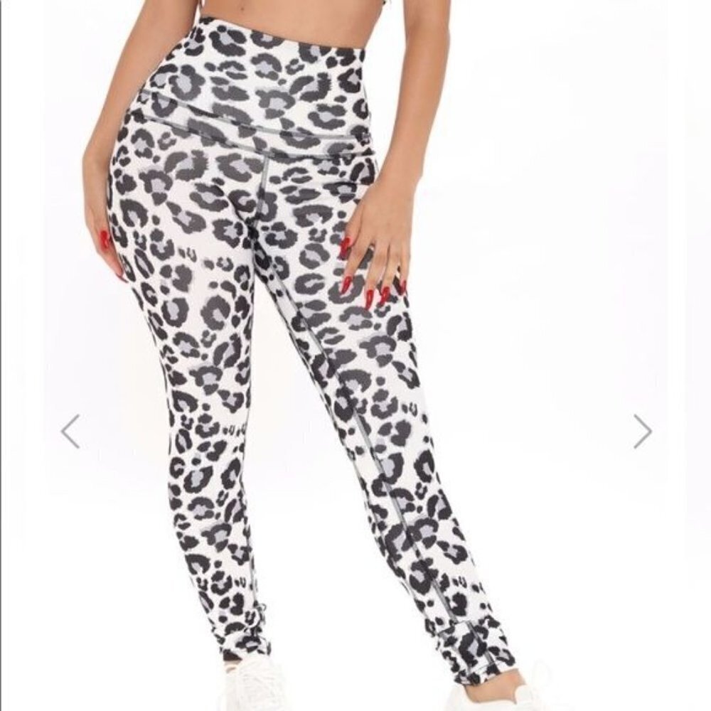 LA Society White Gray And Black Leopard Print High Rise Athletic Leggings Size S